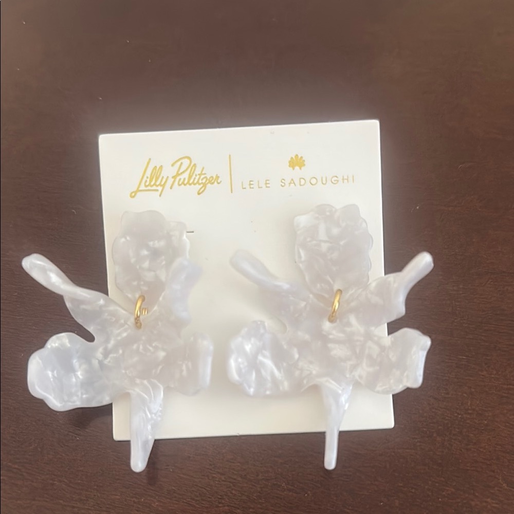 White Floral Earrings